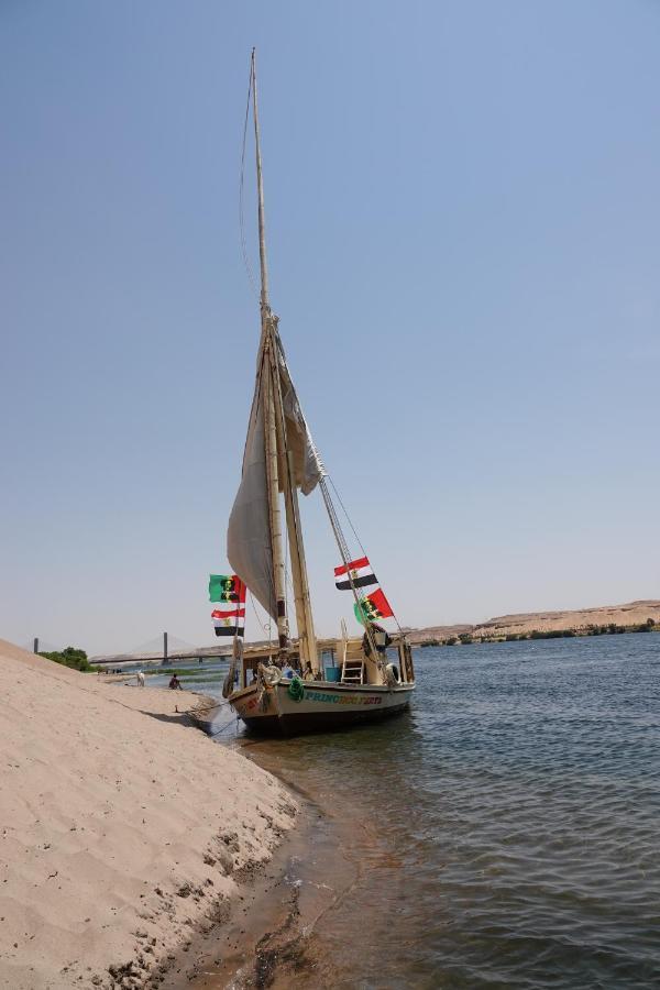 Jj Jamaica Felucca Hotel Aswan Luaran gambar