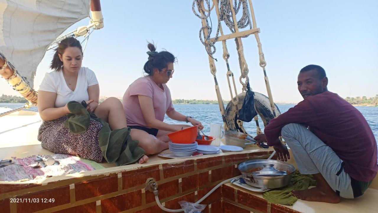 Jj Jamaica Felucca Hotel Aswan Luaran gambar